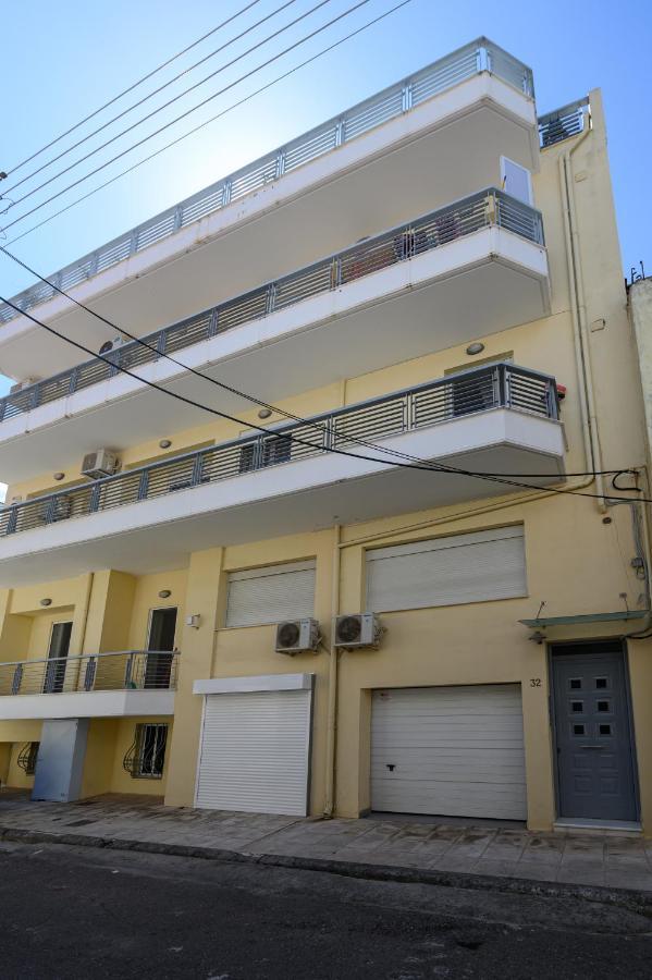 Myrto Luxurious Top Floor Studio Kalamata Exterior photo